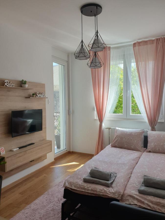Apartment Luxe Nine Novi Sad Bagian luar foto